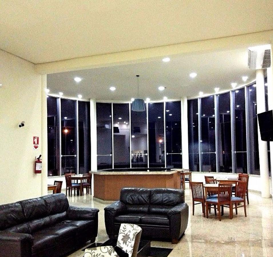 Habitat Hotel 皮拉苏农加 外观 照片
