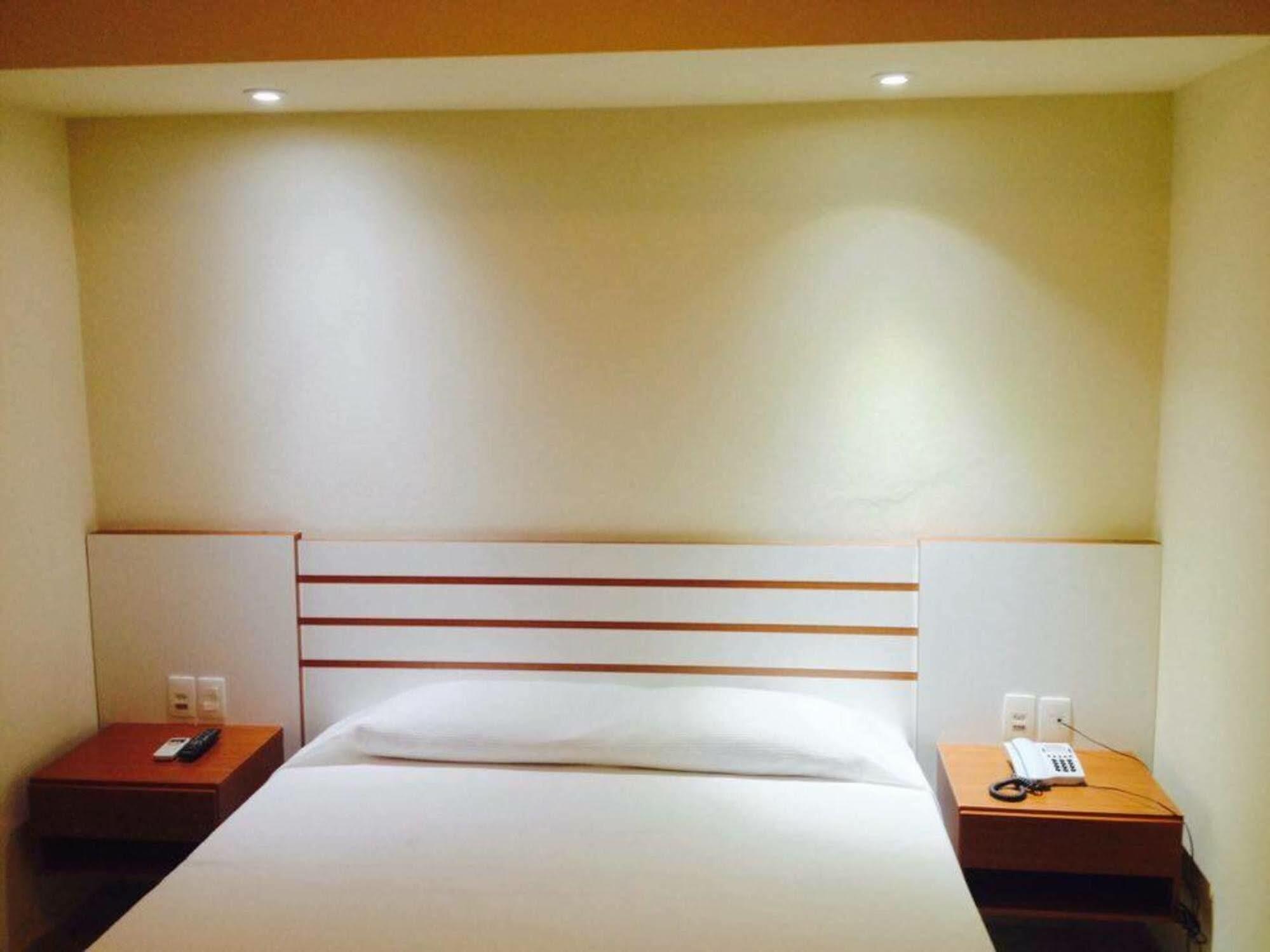 Habitat Hotel 皮拉苏农加 外观 照片